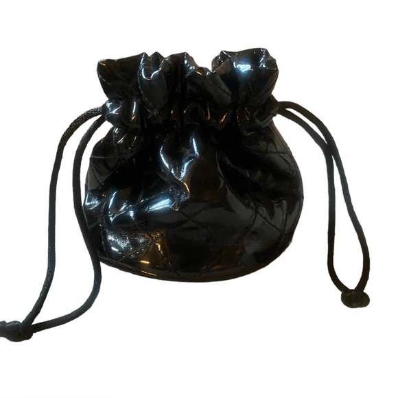 GUESS Mini Black Patent Leather Drawstring Quilted Pouch Silver Heart Logo Charm - Picture 2 of 7